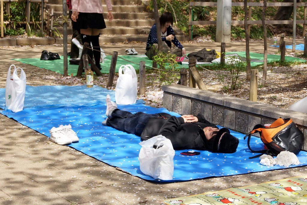 its_taken_ueno_park_hanami_tokyo