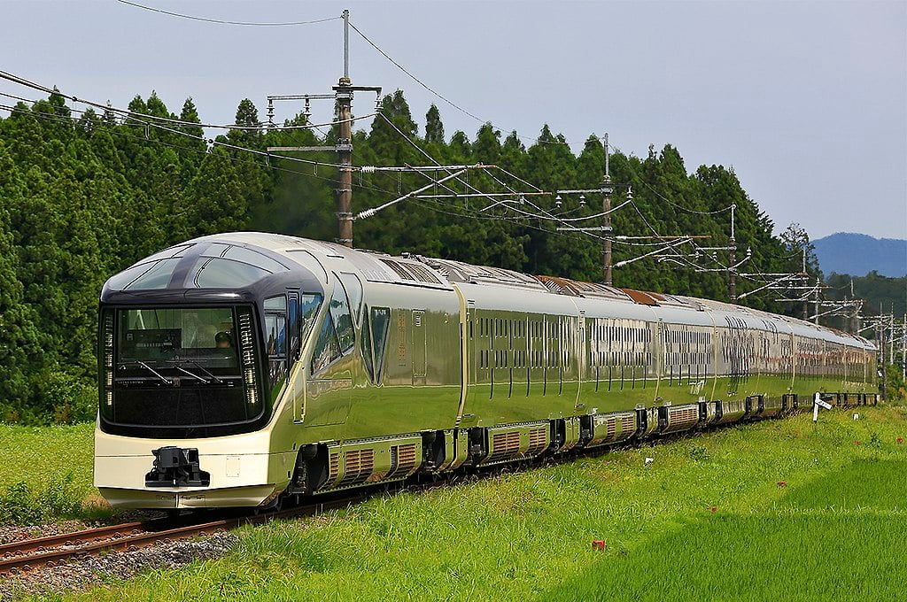 The Train Suite Shiki-shima